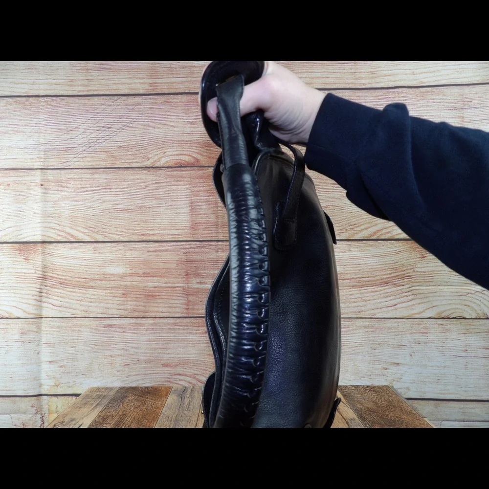 Burberry black leather hobo - Picture 5 of 9